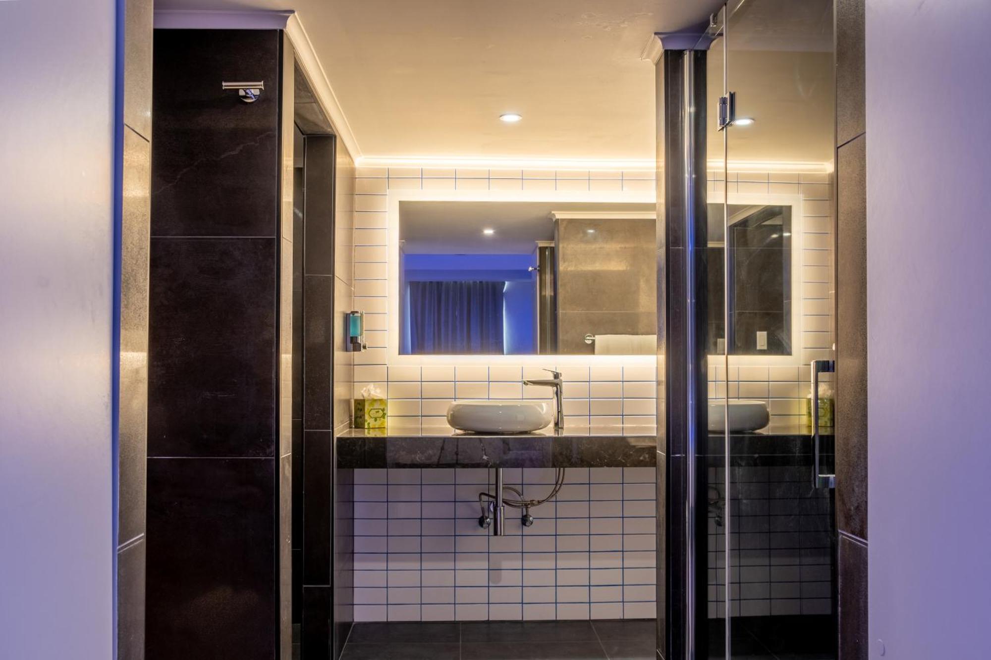 Tryp By Wyndham Aruba (Adults Only) Hotel Palm Beach Bilik gambar